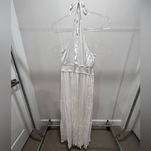 Wishlist apparel white maxi dress with halter tie top size medium! Brand new!